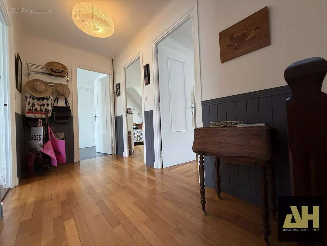 Exclusivité - Maison 4 chambres – St-Marc - photo 5