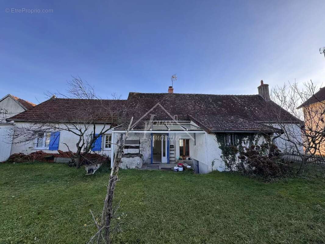 Maison à GANNAY-SUR-LOIRE