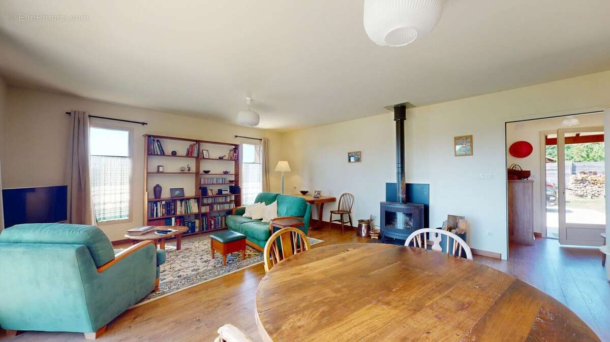 DEP1040Maisonenboisavecjolievue05052026170640 - Maison à TAMNIES