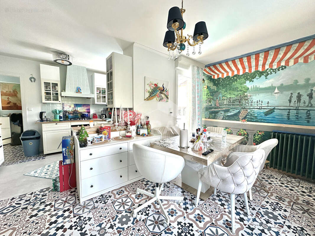 Maison à SAINT-PIERRE-LES-NEMOURS