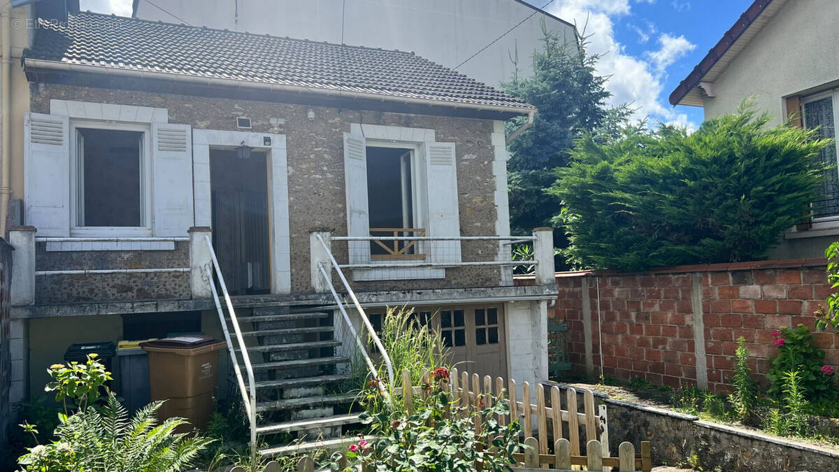 Maison à LES PAVILLONS-SOUS-BOIS