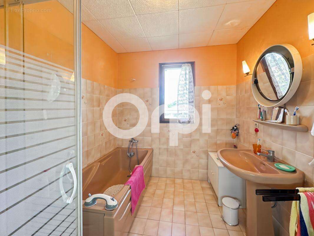 Maison à SAINT-ALBAN-AURIOLLES