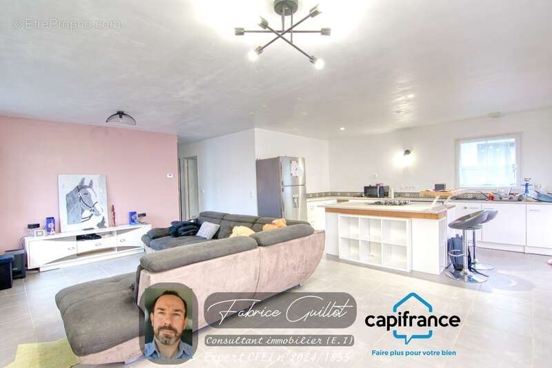 Maison à DANNEMARIE-SUR-CRETE