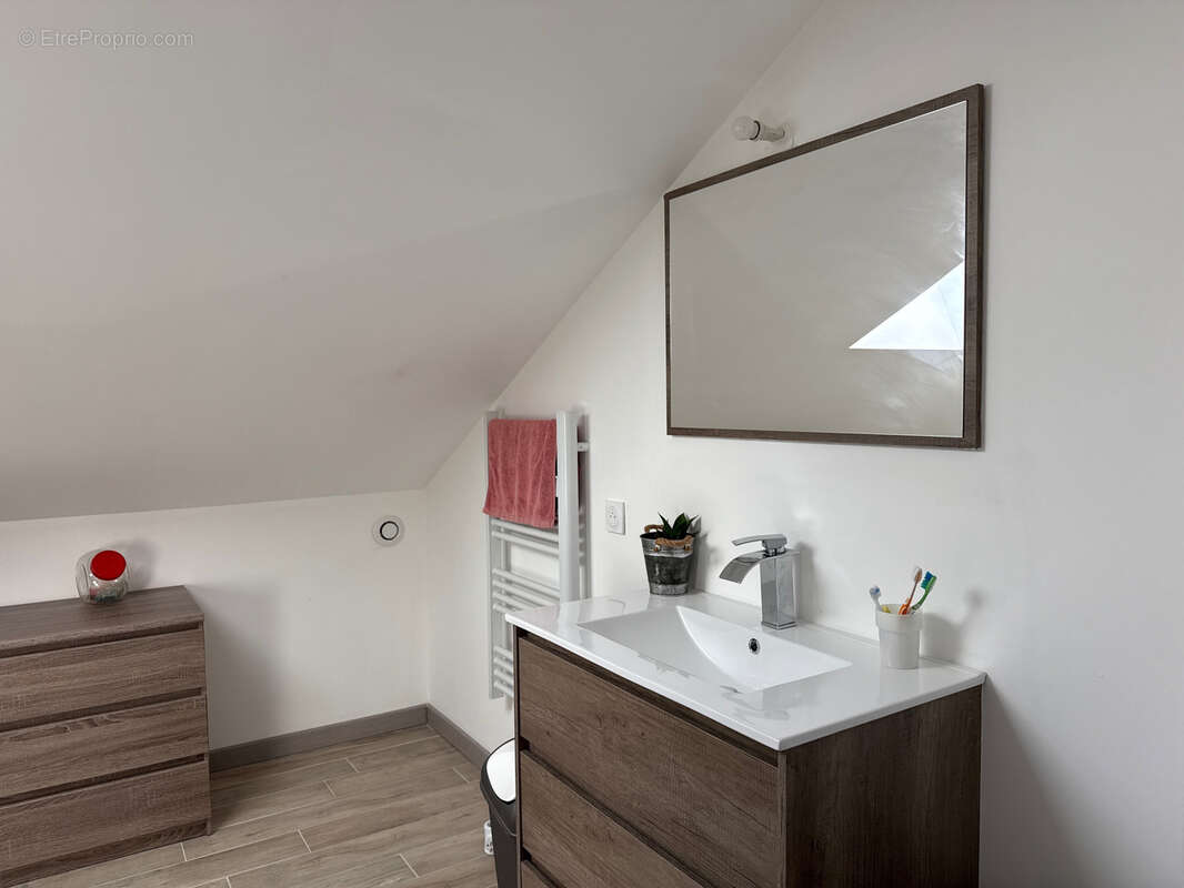 Maison à SAINT-MARTIN-LA-SAUVETE