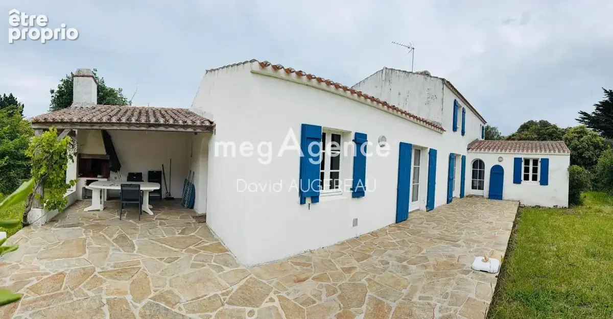 A proximité de la plage des Vieilles - La Croix - photo 3