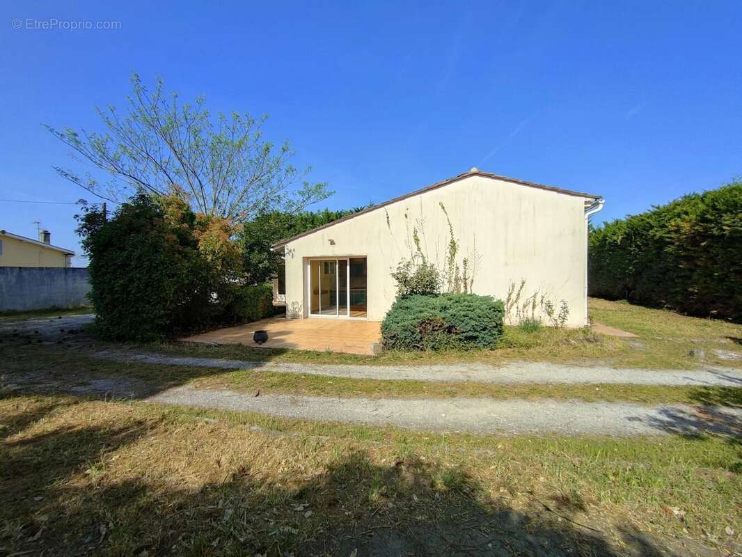 Maison à ARBANATS