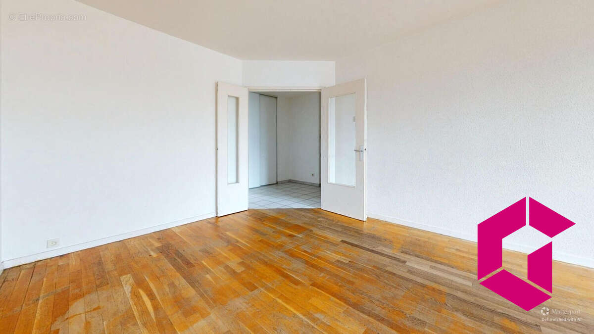 Appartement à SAINT-ETIENNE