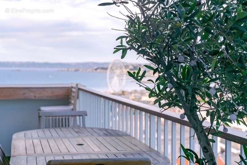 Appartement à MARSEILLE-8E