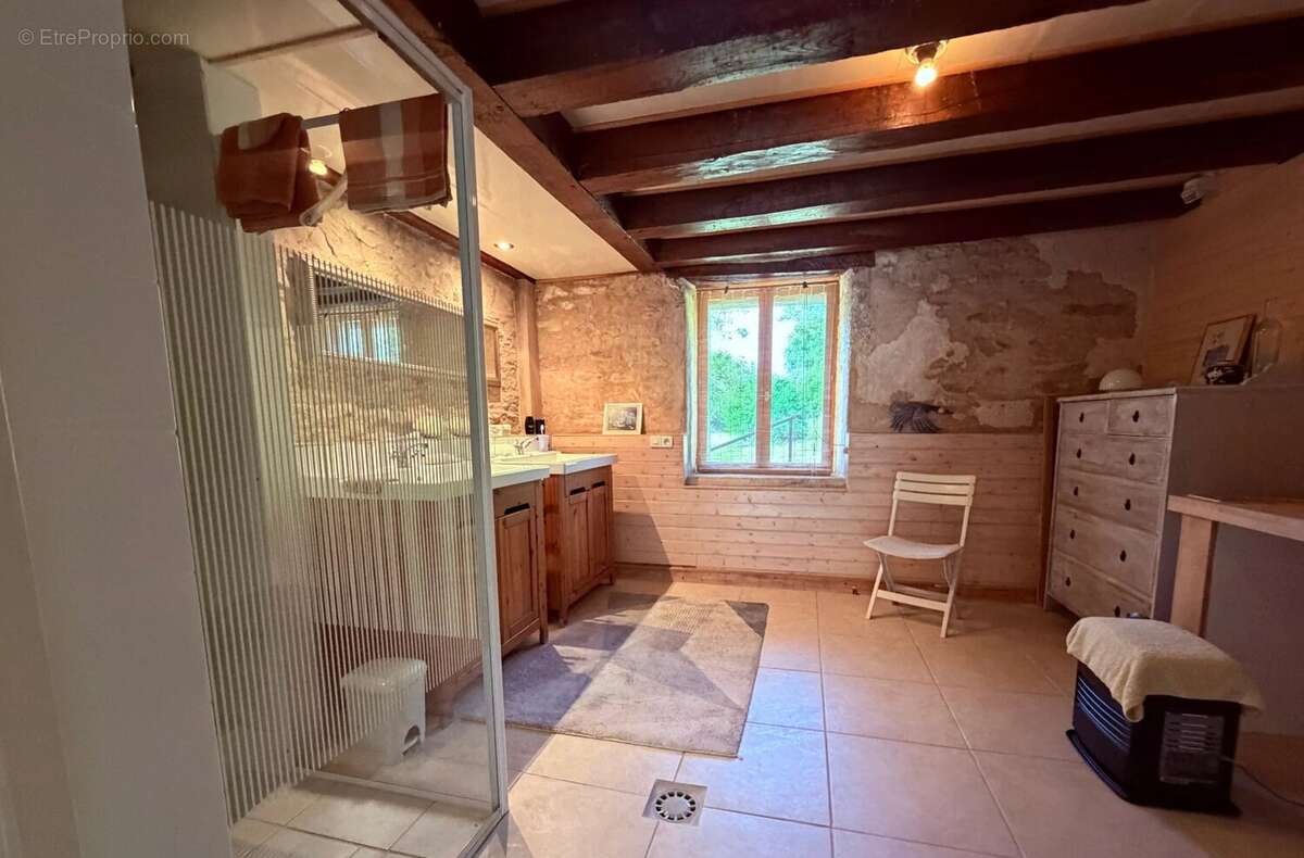 Maison à LES GRANDS-CHEZEAUX