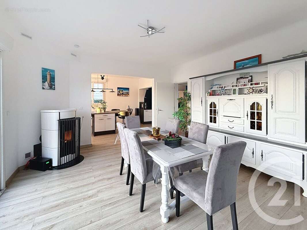 Maison à TREVOU-TREGUIGNEC