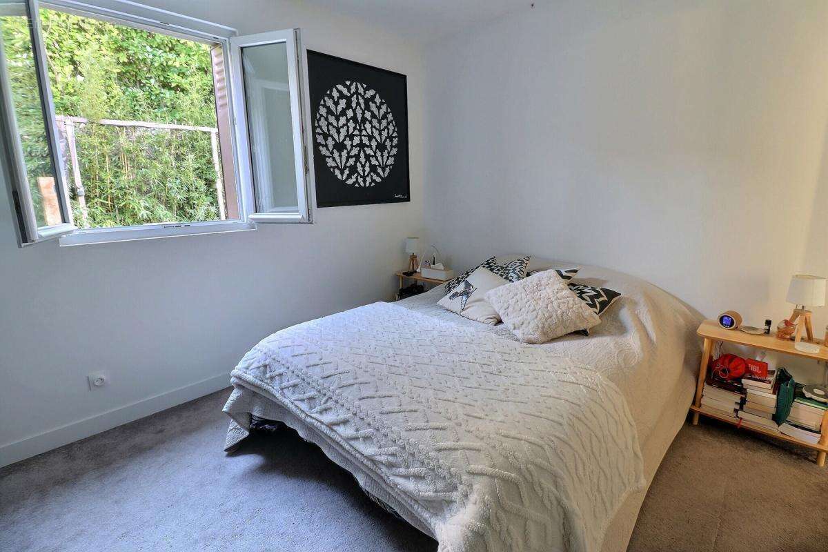 Maison à SARTROUVILLE