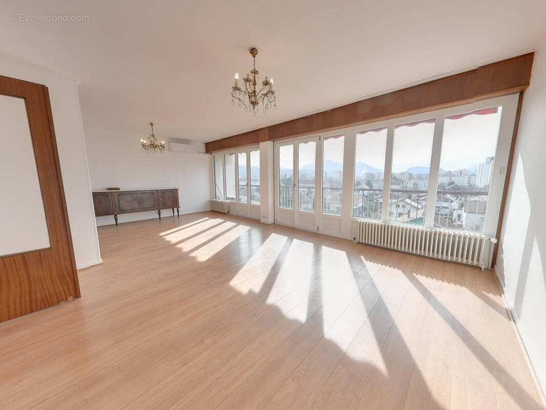 Appartement à ECHIROLLES