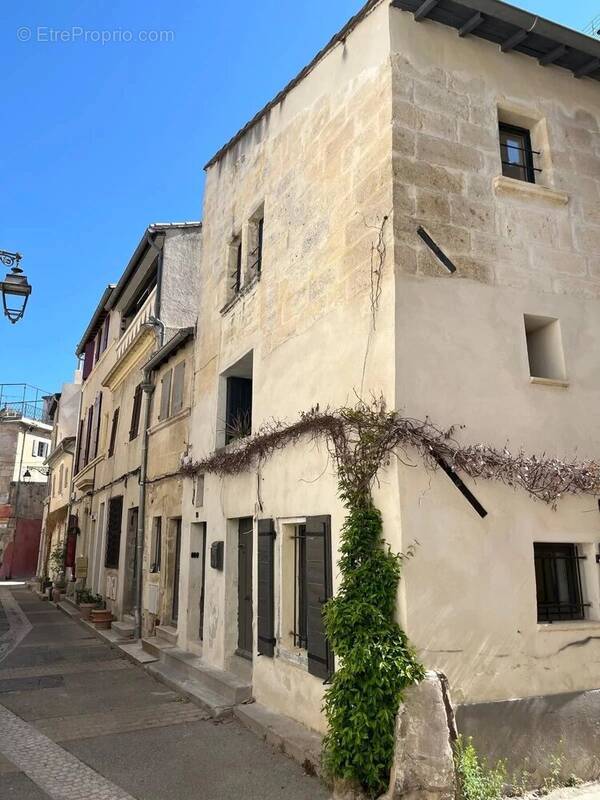 Appartement à ARLES