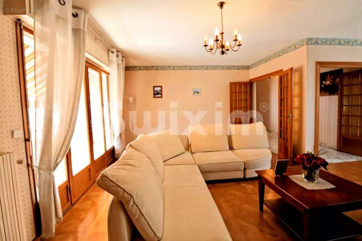 Appartement à AIX-LES-BAINS