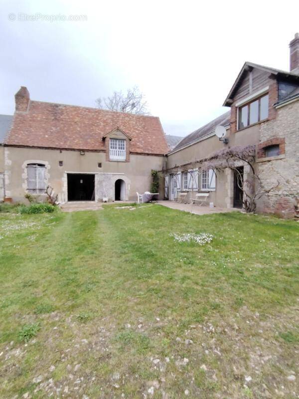 Maison à MOISY
