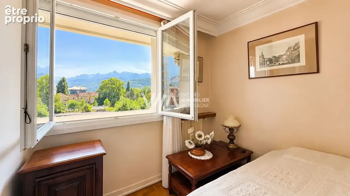 Grenoble   t3 traversant   balcon, loggia, vue dégagée et garage - photo 10