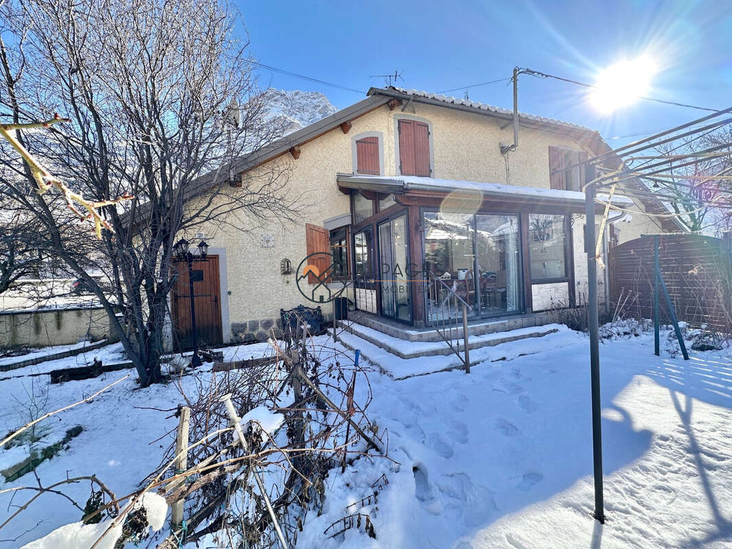 Maison à L'ARGENTIERE-LA-BESSEE