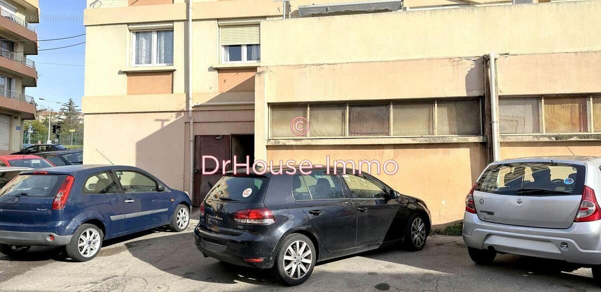 Parking à MARSEILLE-14E