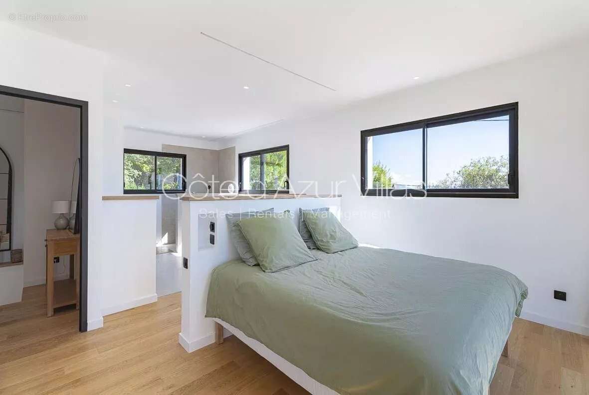 Maison à TOURRETTES-SUR-LOUP