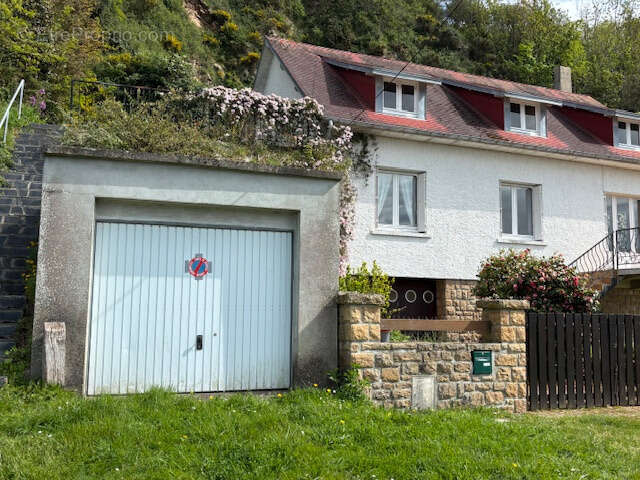 Maison à JULLOUVILLE