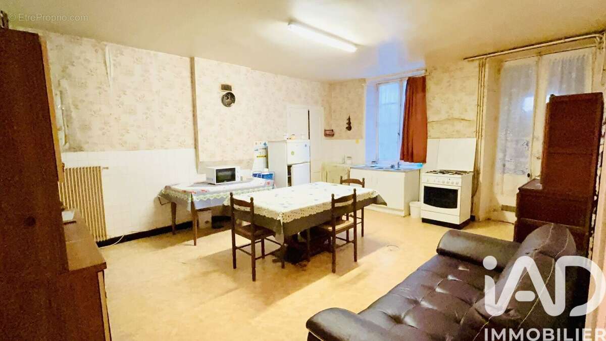 Photo 2 - Maison à REVIN