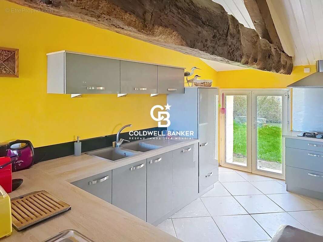 Maison à CHAMPAGNE-LES-MARAIS