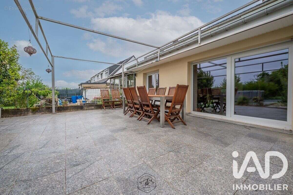 Maison 148 m² à Guenange  - photo 3