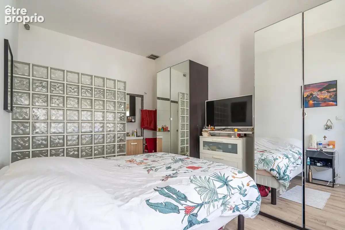 Le Bouscat / Parc Bordelais - Maison en pierre de 124 m², 4 chambres, jardin / terrasse, balcon et cave - photo 14