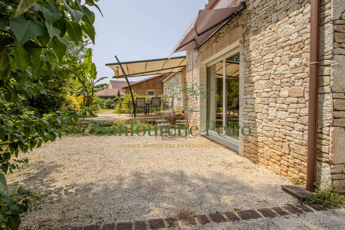 Maison à CASTELS