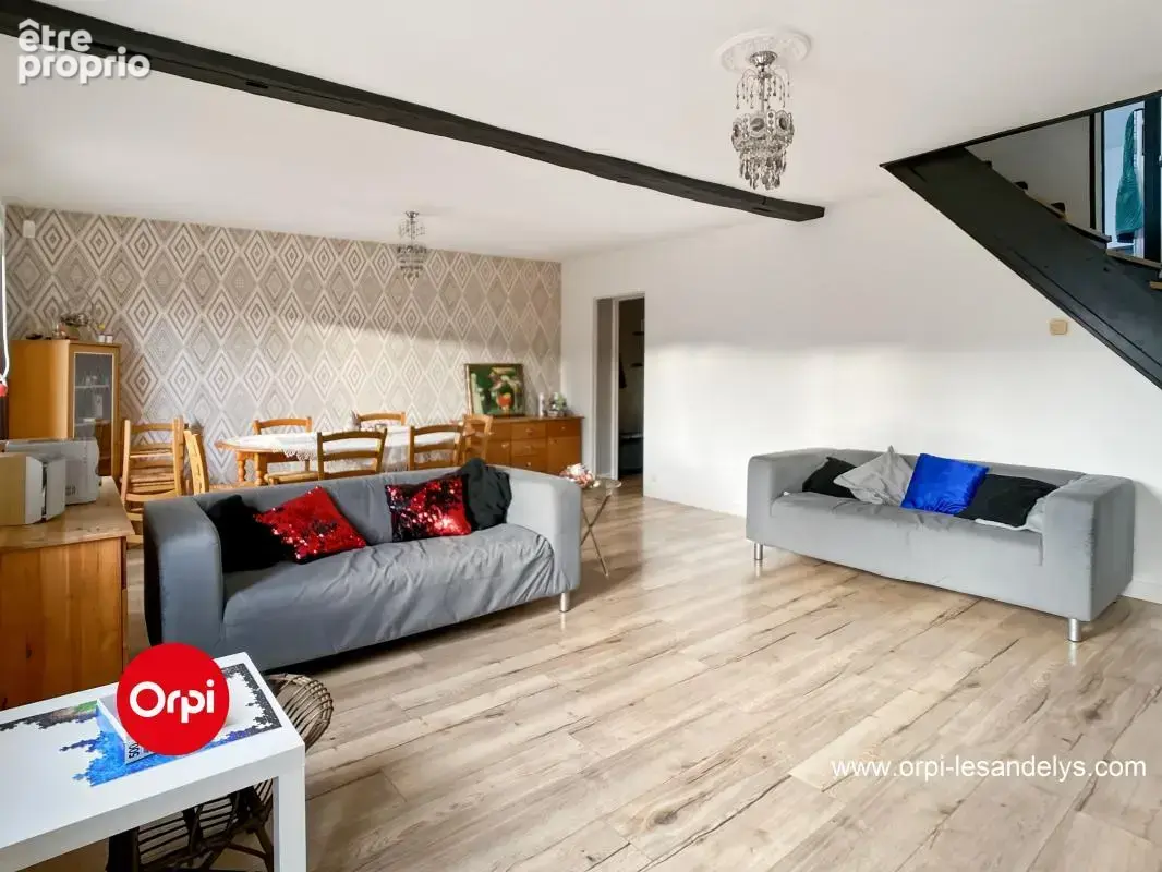 Fleury sur Andelle, bourg tous commerces- Maison 3ch avec terrasse et jardin, double garage - photo 4