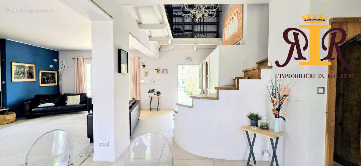 Maison 10 pièces 305 m² à vendre à Bouc-Bel-Air (13320) - photo 6