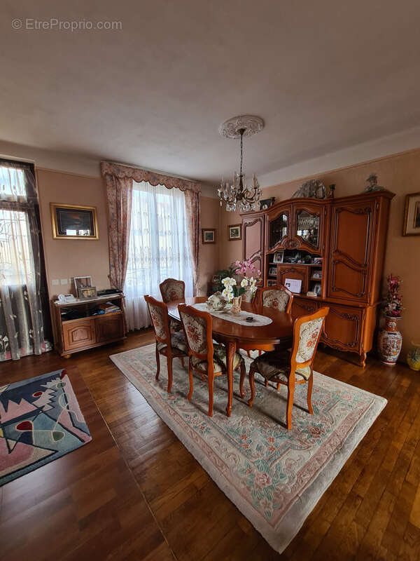 Maison à LE BLANC-MESNIL