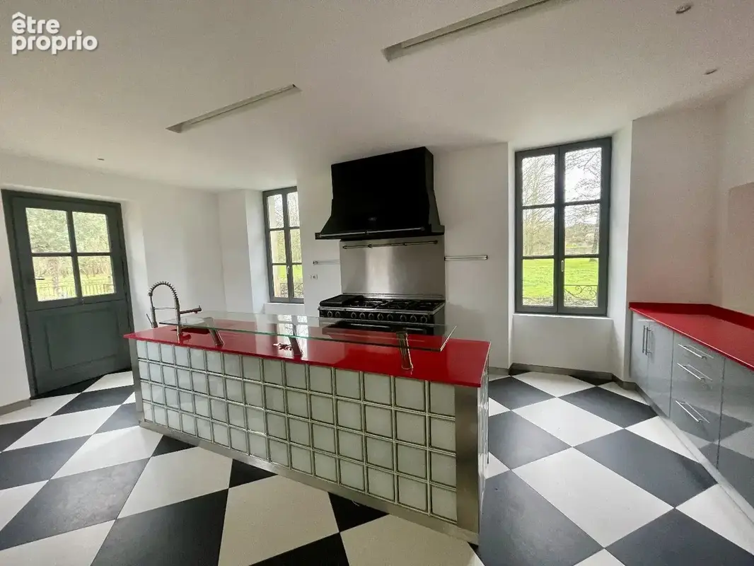 Maison de Maître de 250 m², restaurée, cadre magnifique !!! - photo 5