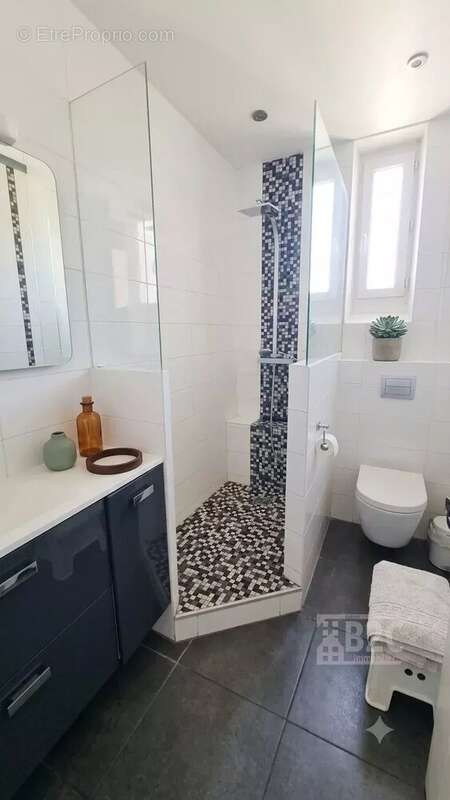 Appartement à SAINT-MARTIN-D'HERES