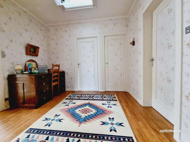 Maison à LAGUENNE