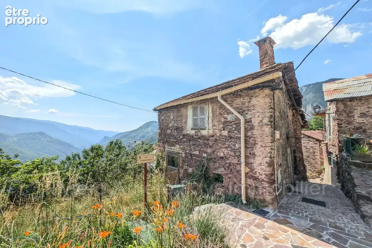 Maison 4 pièces à vendre à Roure (06420) - photo 1