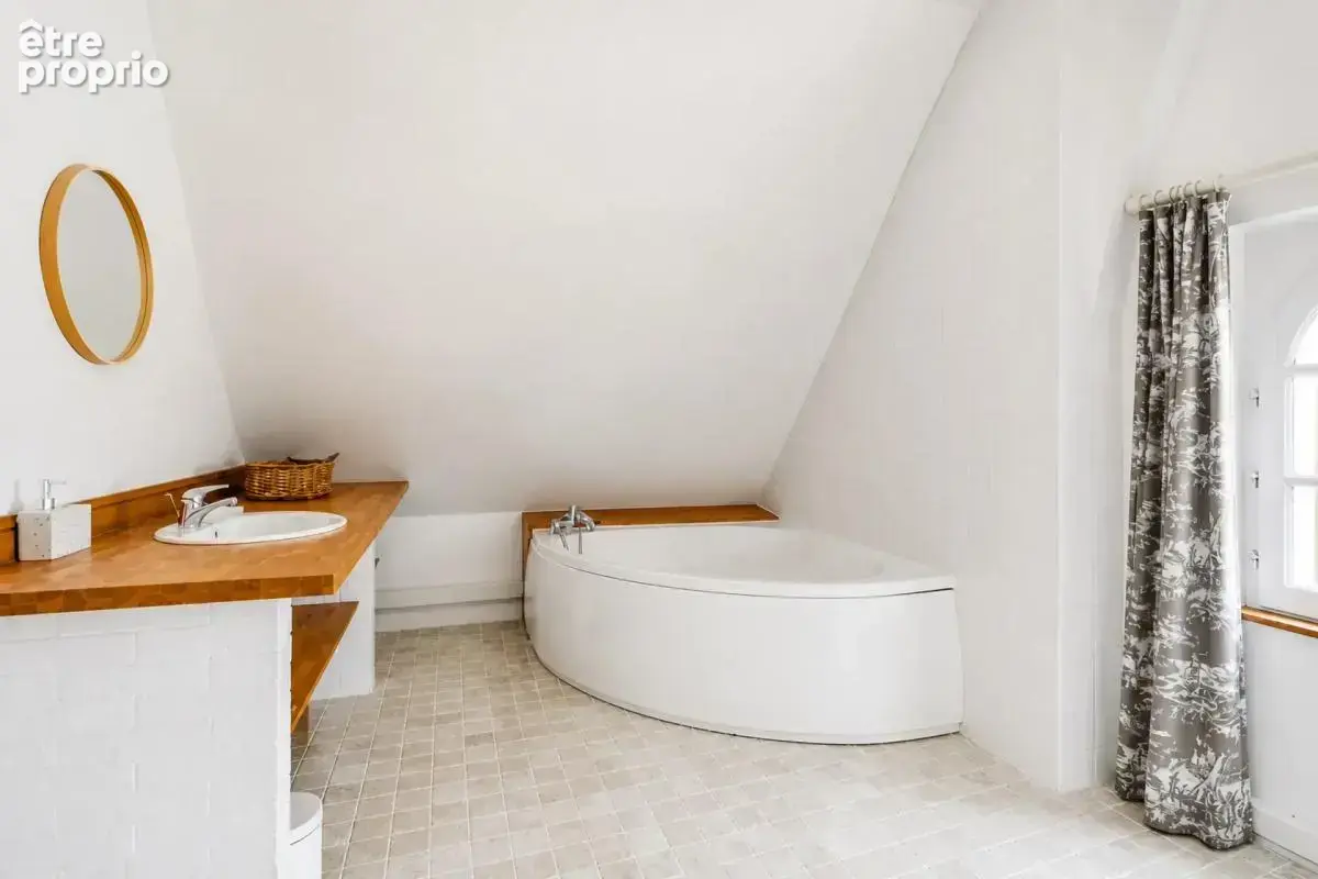 Maison de 8 pièces de 168 m² à La Ferté-Beauharnais - photo 16