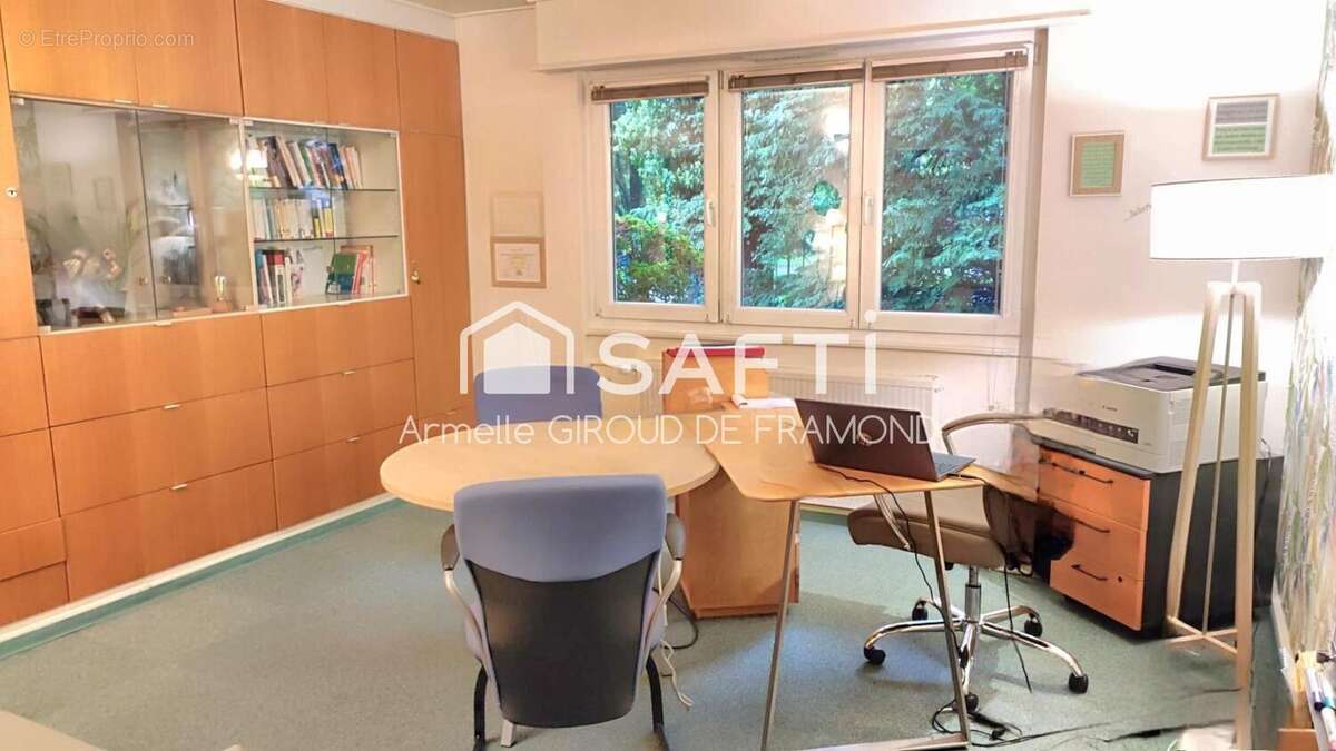 Photo 2 - Commerce à MULHOUSE