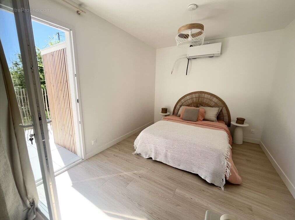 Maison à SAINT-GEORGES-DE-DIDONNE