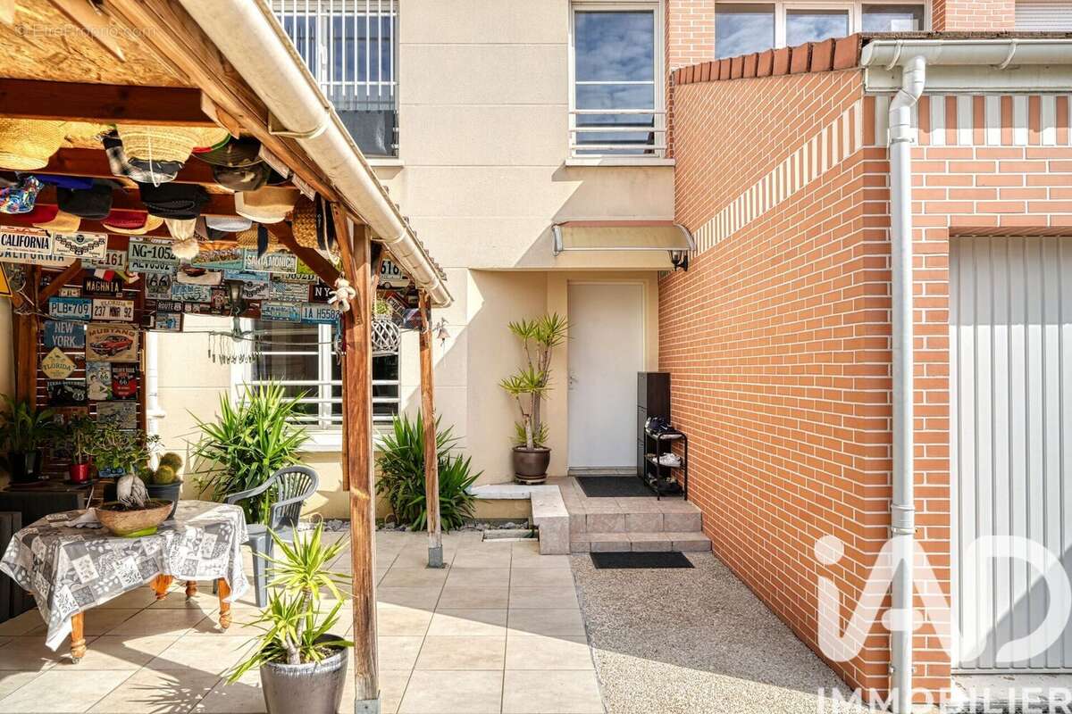 Photo 3 - Maison à GENNEVILLIERS