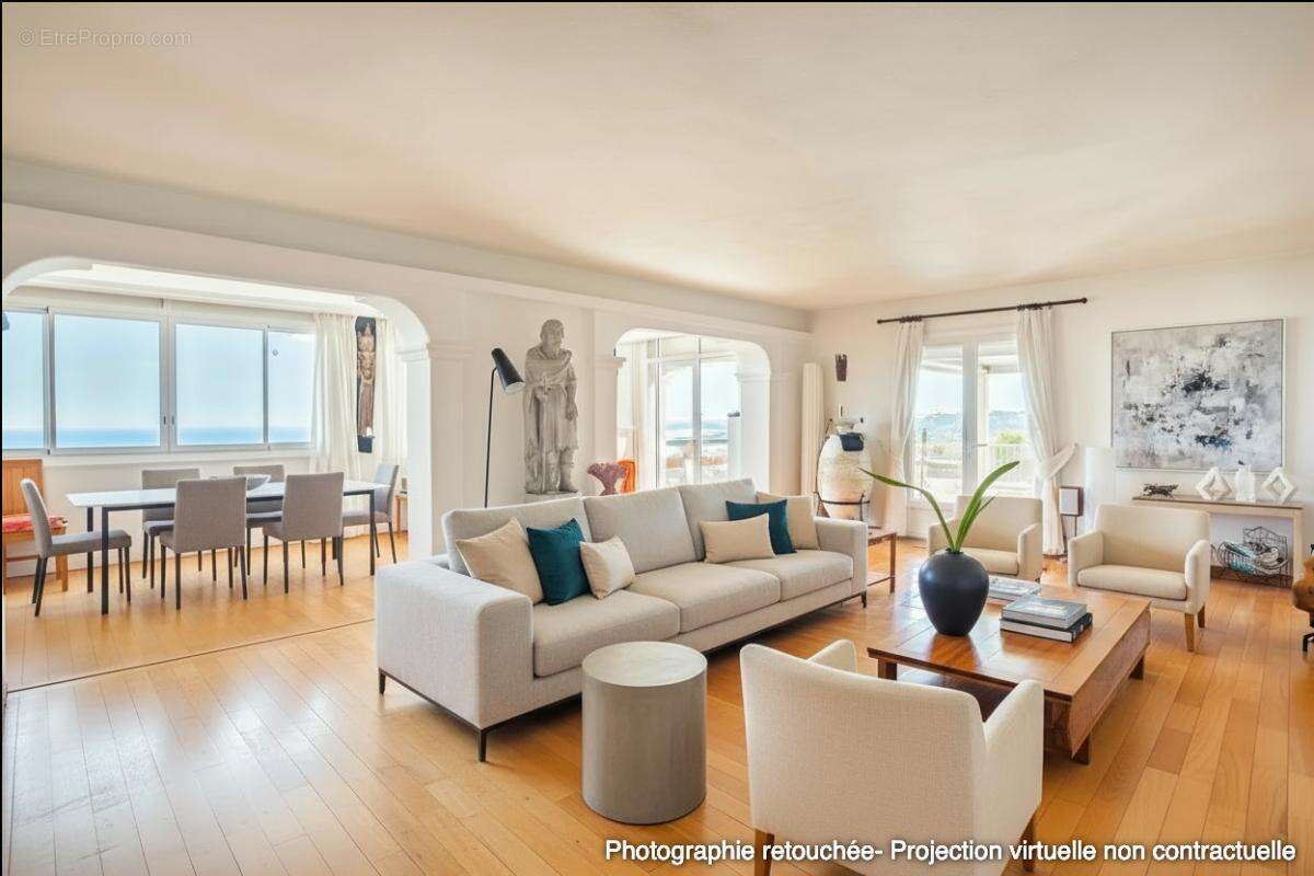 Maison à ROQUEBRUNE-SUR-ARGENS