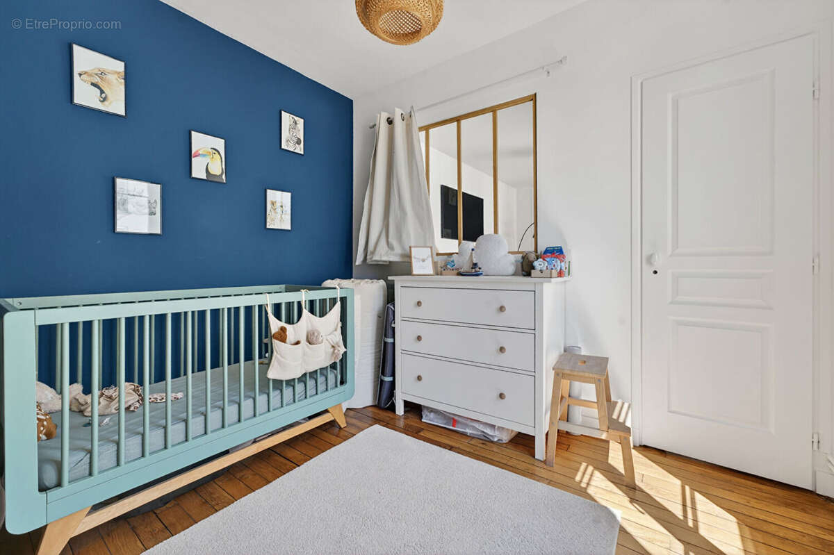 Appartement à PARIS-19E