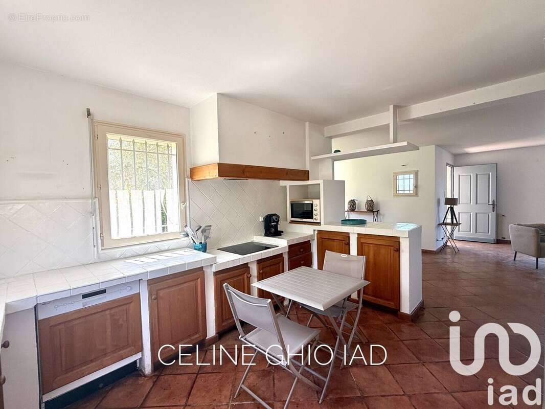 Photo 8 - Maison à LE CASTELLET