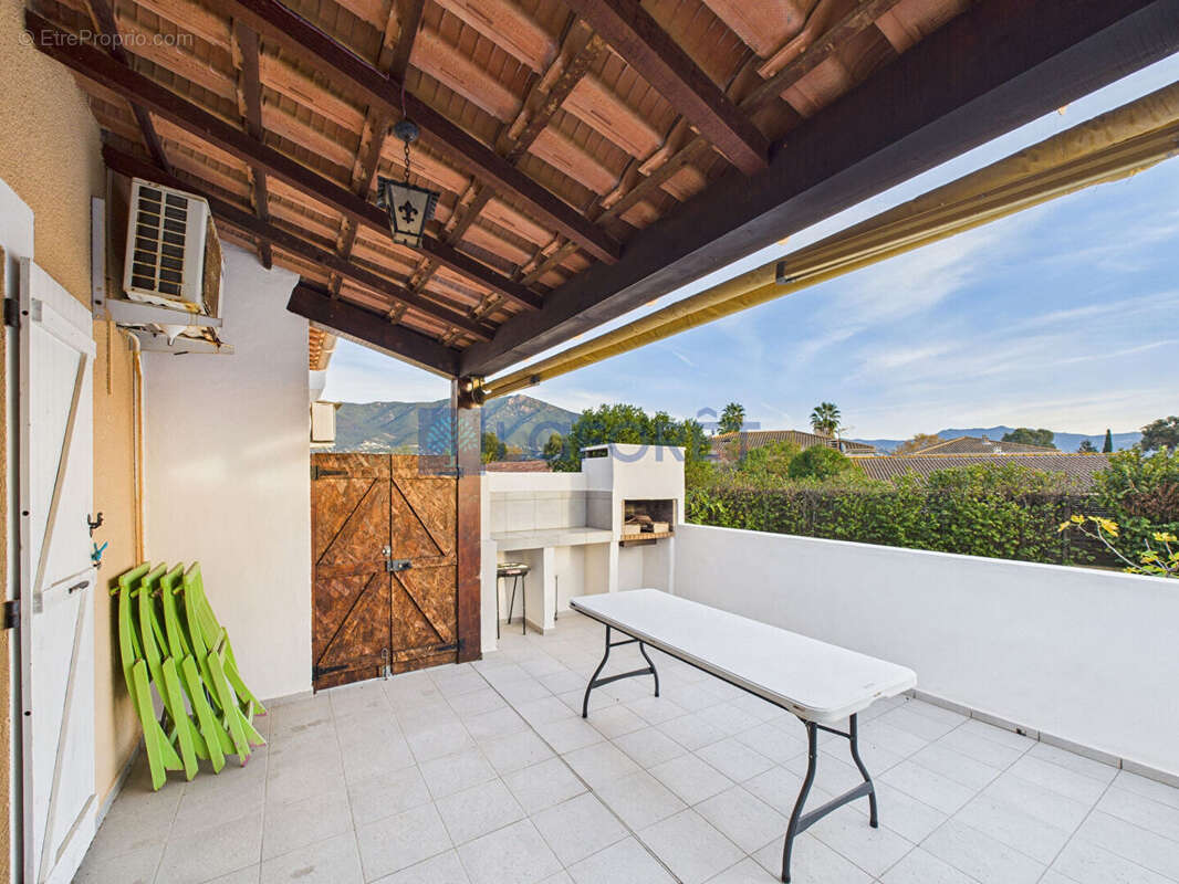 Maison à SARROLA-CARCOPINO