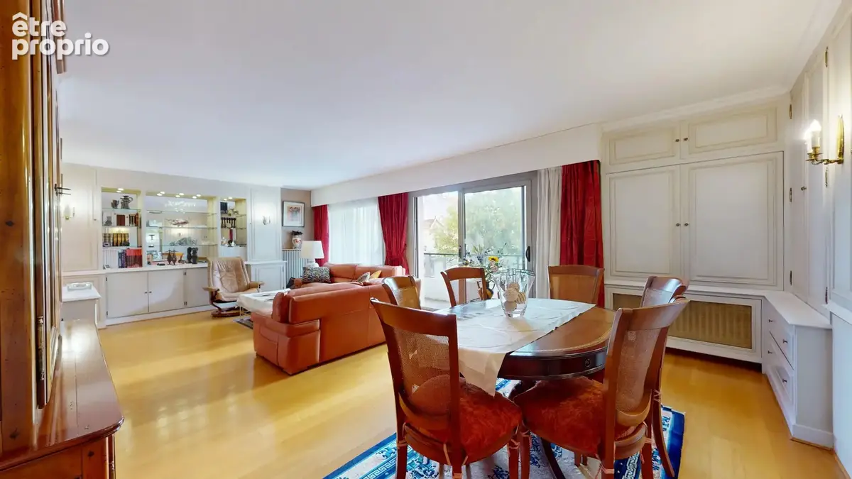 Appartement 5 pièces 110 m² à vendre à Les Pavillons-Sous-Bois (93320) - photo 2