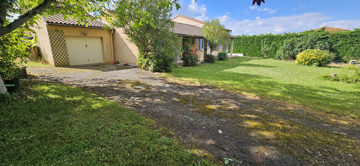 Maison à PECHBONNIEU