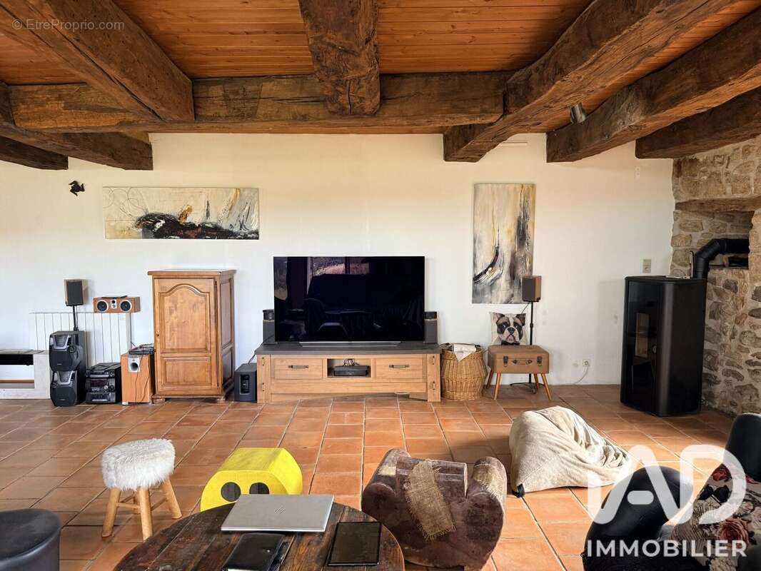 Maison 345 m² à Sarroux  - photo 5