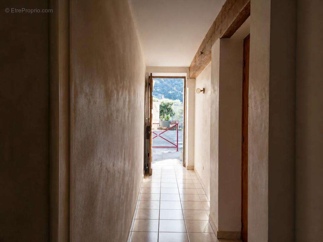 Immeuble pour investissement locatif à vendre - photo 28