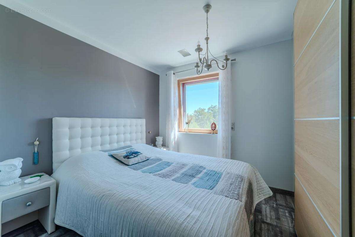 Maison de 4 pièces de 130 m² à La Chapelle - photo 12