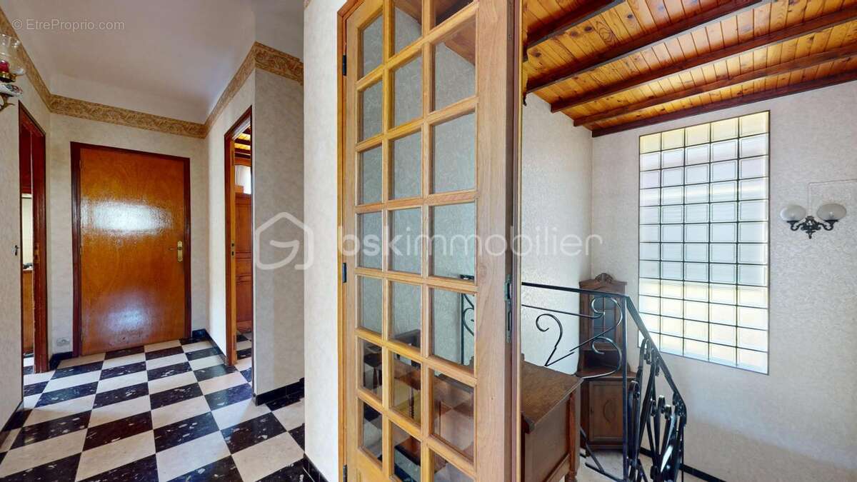 Grande maison divisée en deux logements ou logement + activité pro - photo 17